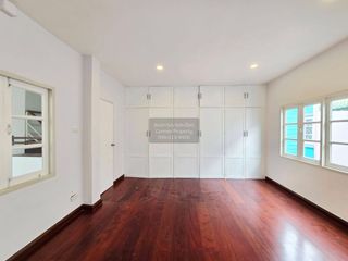 Casa en venta de 4 habitaciones en Don Mueang, Bangkok