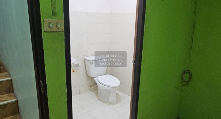 For sale 3 bedrooms townhouse in Khlong Luang, Pathum Thani