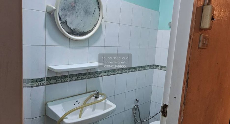For sale 3 bedrooms townhouse in Khlong Luang, Pathum Thani