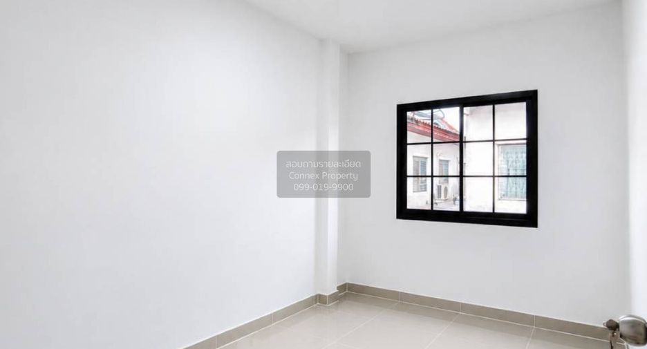 For sale 4 bedrooms townhouse in Thanyaburi, Pathum Thani