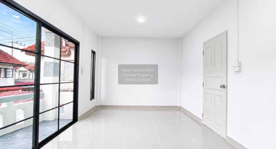 For sale 4 bedrooms townhouse in Thanyaburi, Pathum Thani