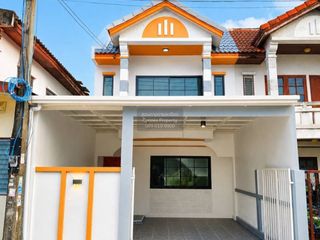 For sale 4 bedrooms townhouse in Thanyaburi, Pathum Thani