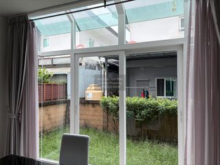 Casa en venta de 5 habitaciones en Bang Khen, Bangkok