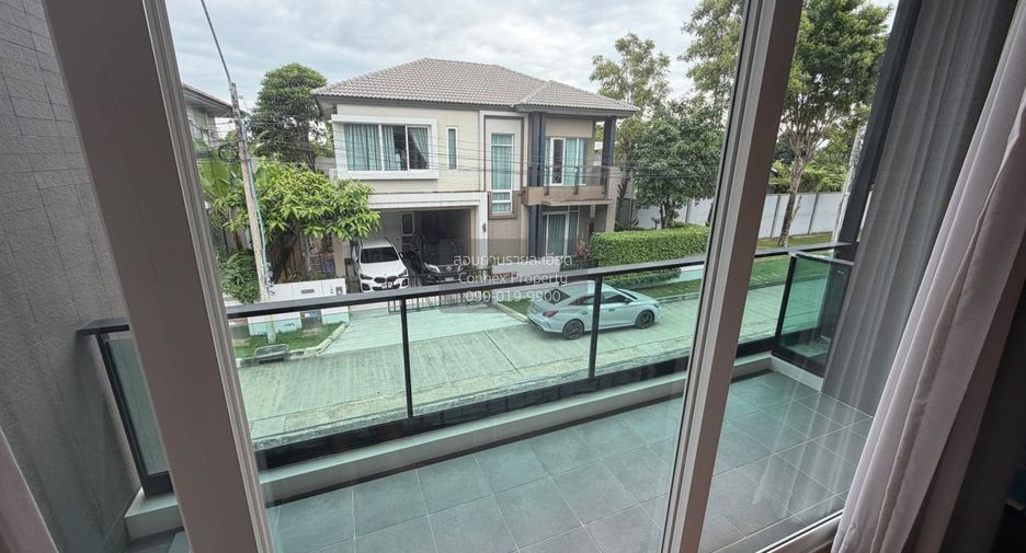 Casa en venta de 5 habitaciones en Bang Khen, Bangkok