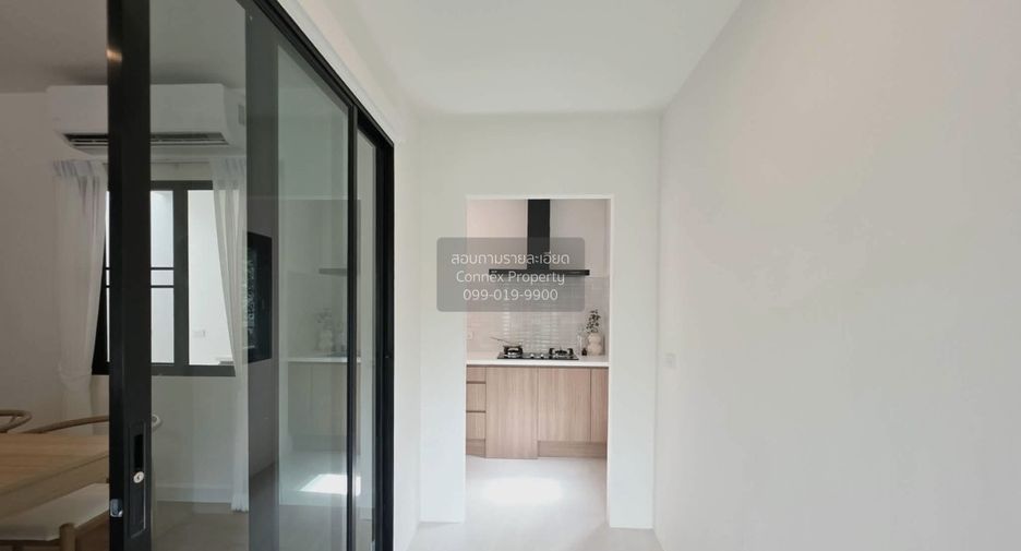 For sale 4 bedrooms townhouse in Lam Luk Ka, Pathum Thani