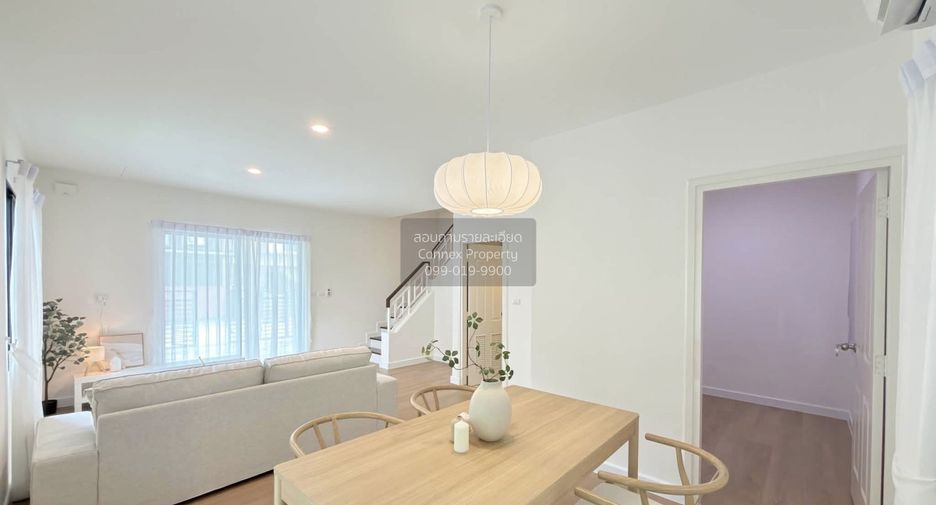For sale 4 bedrooms townhouse in Lam Luk Ka, Pathum Thani