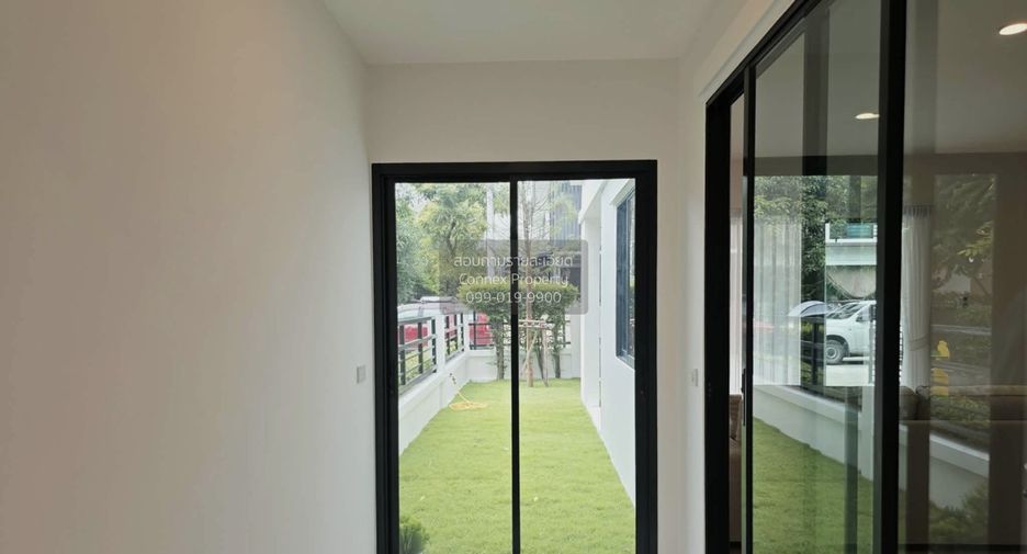 For sale 4 bedrooms townhouse in Lam Luk Ka, Pathum Thani