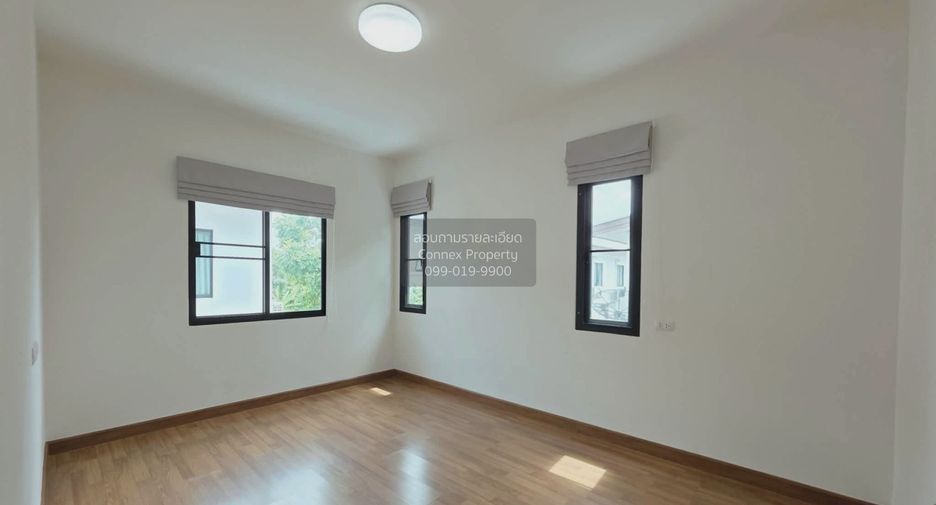 For sale 4 bedrooms townhouse in Lam Luk Ka, Pathum Thani