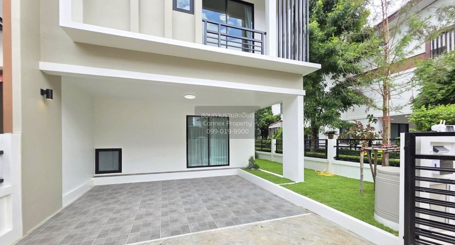 For sale 4 bedrooms townhouse in Lam Luk Ka, Pathum Thani