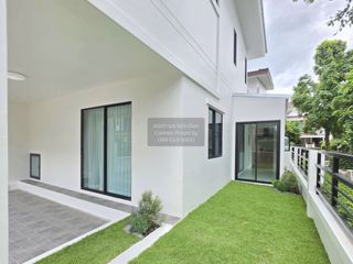 For sale 4 bedrooms townhouse in Lam Luk Ka, Pathum Thani
