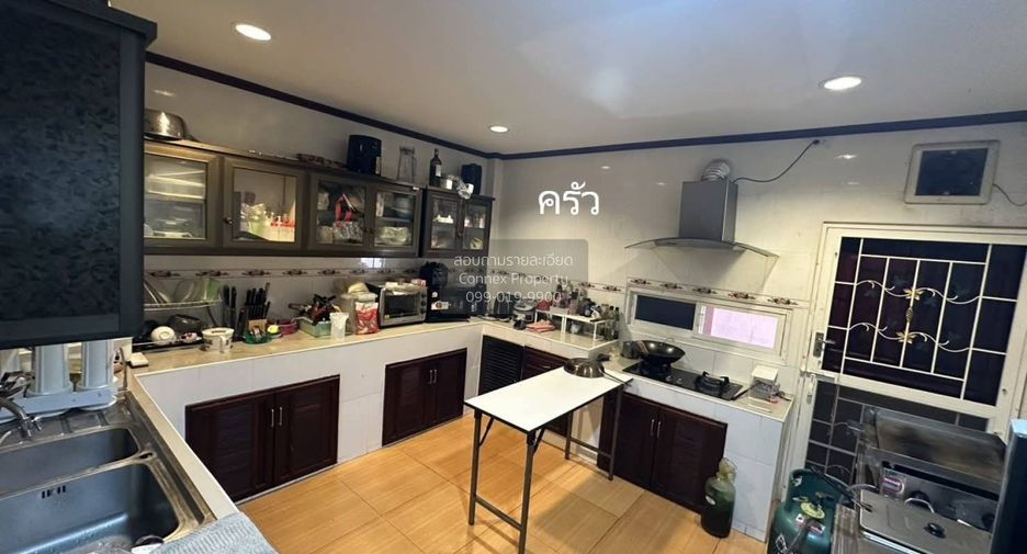 Haus zum Kauf mit 9 Zimmer in Chom Thong, Bangkok