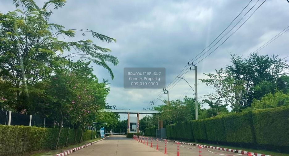 出售 2 卧室 联排别墅 在 Bang Khun Thian, 曼谷