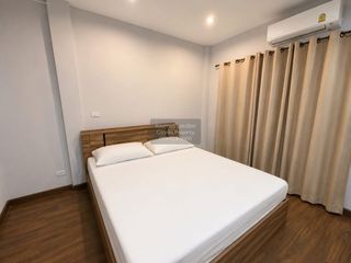 Casa adosada en venta de 3 habitaciones en Sai Mai, Bangkok