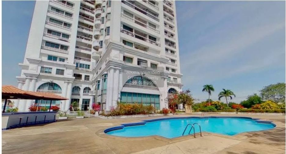 For sale 3 bedrooms condo in Suan Luang, Bangkok