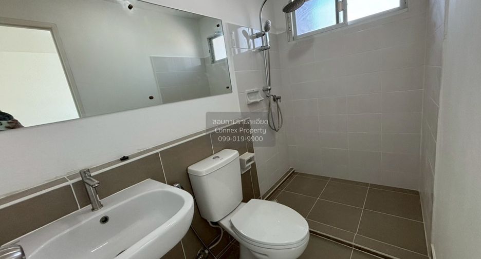 Casa adosada en venta de 2 habitaciones en Bang Khun Thian, Bangkok
