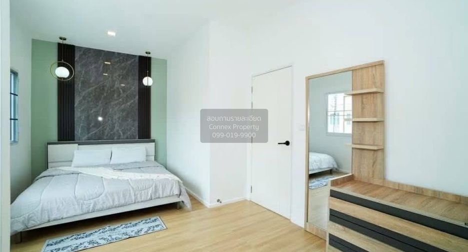 À vendre 4 chambres maison de ville à Mueang Nonthaburi, Nonthaburi