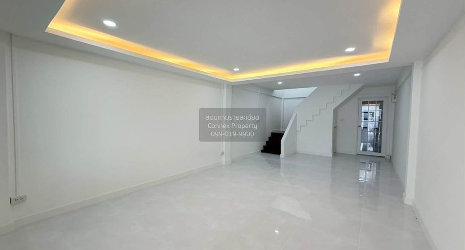 Casa adosada en venta de 2 habitaciones en Chatuchak, Bangkok