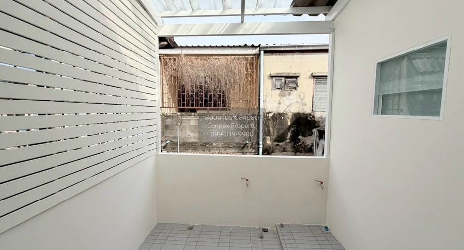 Casa adosada en venta de 2 habitaciones en Chatuchak, Bangkok