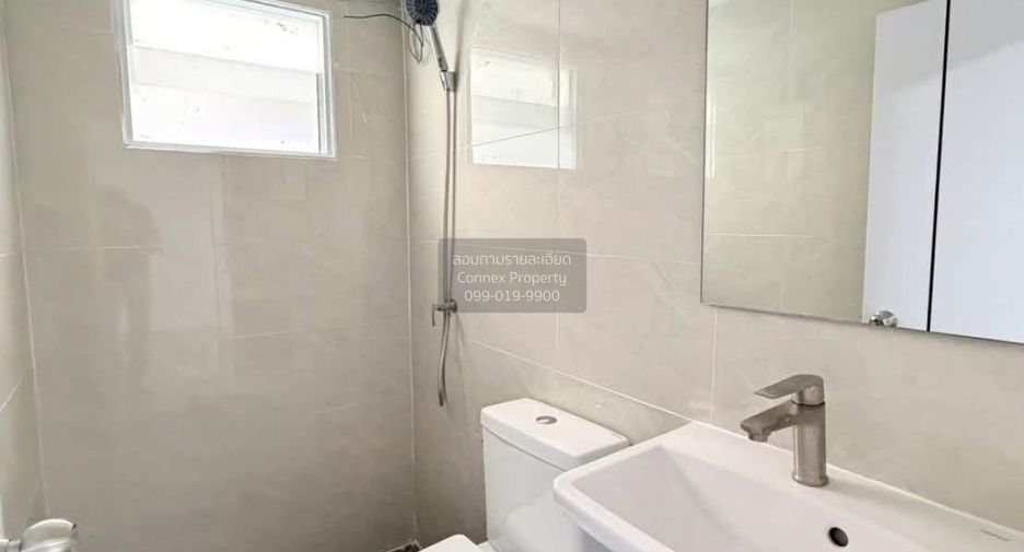 Casa adosada en venta de 2 habitaciones en Chatuchak, Bangkok