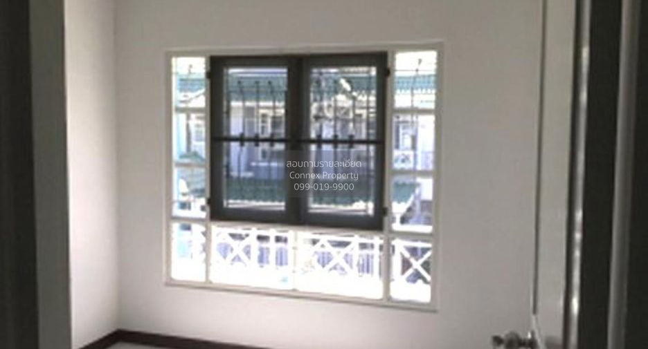 For sale 3 bedrooms townhouse in Khlong Luang, Pathum Thani