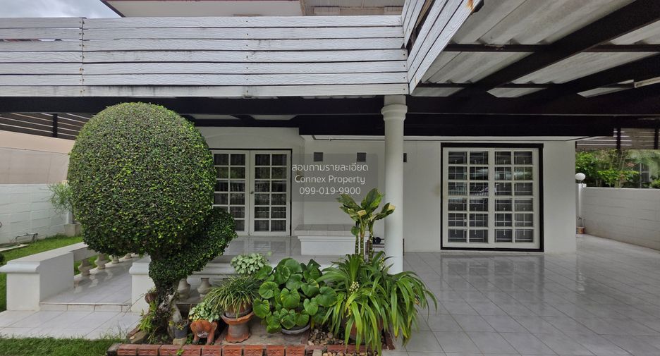 Haus zum Kauf mit 3 Zimmer in Taling Chan, Bangkok