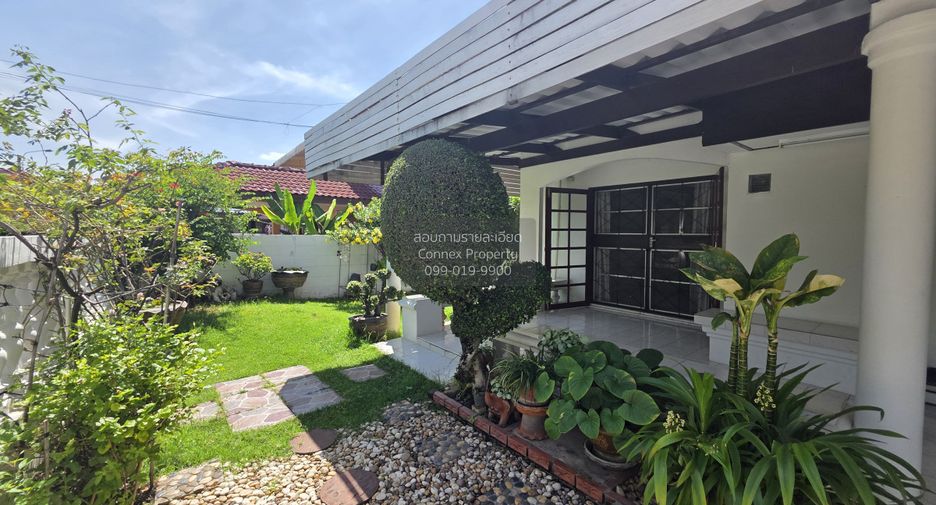 Haus zum Kauf mit 3 Zimmer in Taling Chan, Bangkok