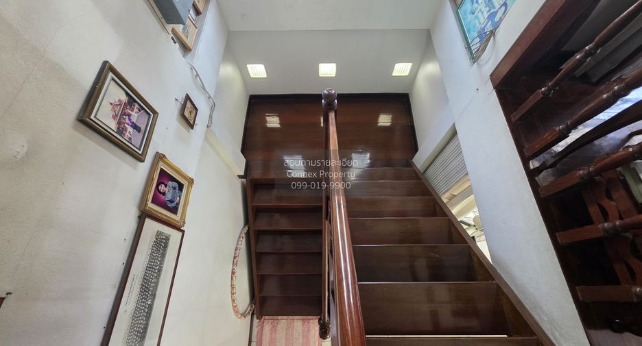 Haus zum Kauf mit 3 Zimmer in Taling Chan, Bangkok