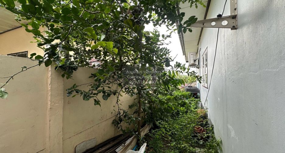 À vendre 4 chambres maison à Sai Noi, Nonthaburi