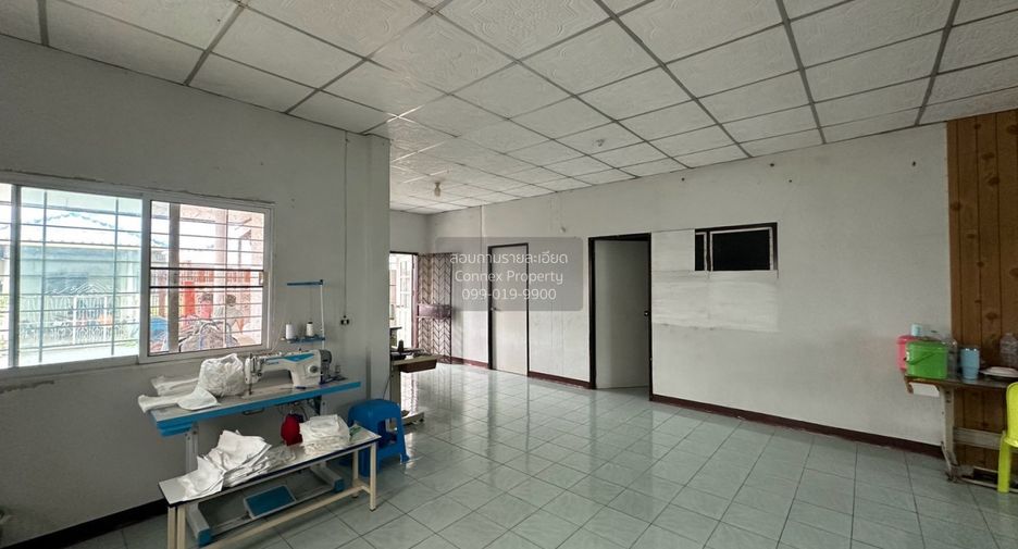 À vendre 4 chambres maison à Sai Noi, Nonthaburi