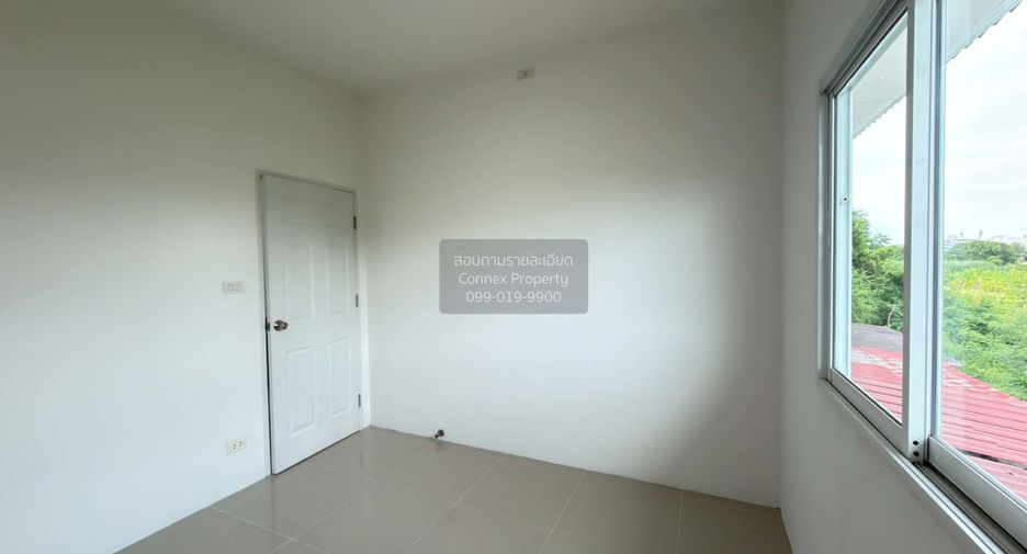 Casa adosada en venta de 4 habitaciones en Bang Khae, Bangkok
