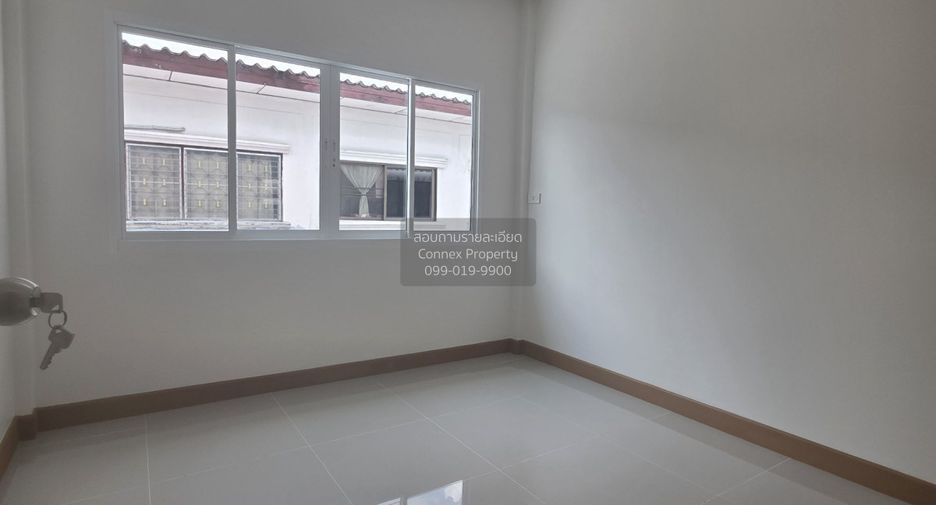 For sale 5 bedrooms townhouse in Thanyaburi, Pathum Thani