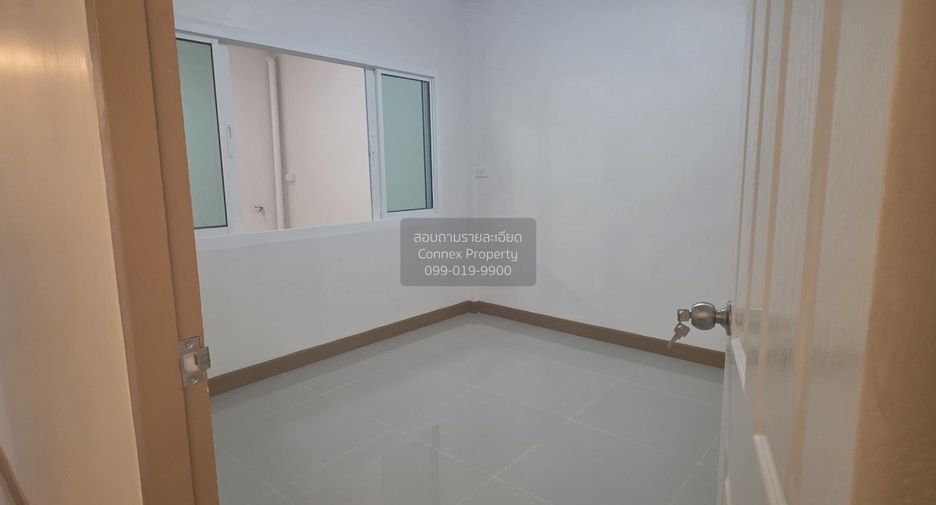 For sale 5 bedrooms townhouse in Thanyaburi, Pathum Thani