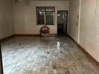 Casa adosada en venta de 3 habitaciones en Bang Khae, Bangkok