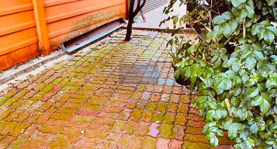 For sale 3 bedrooms townhouse in Bang Khen, Bangkok