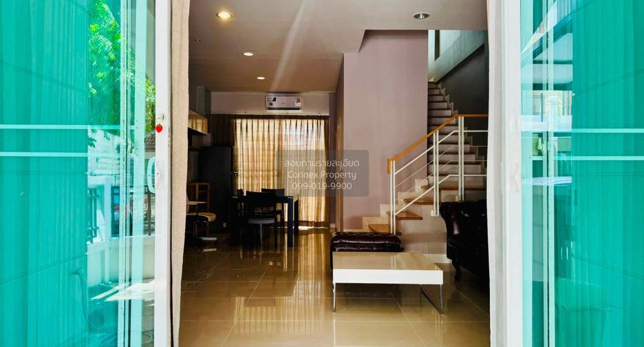 For sale 3 bedrooms townhouse in Bang Khen, Bangkok