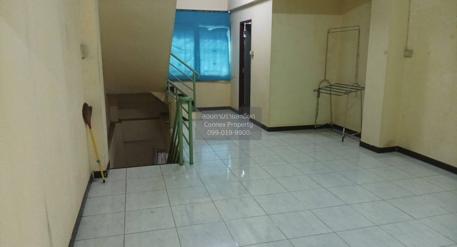 Local comercial en venta de 6 habitaciones en Sai Mai, Bangkok