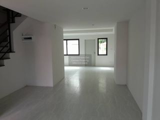 出售 4 卧室 商业空间 在 Pak Kret, Nonthaburi