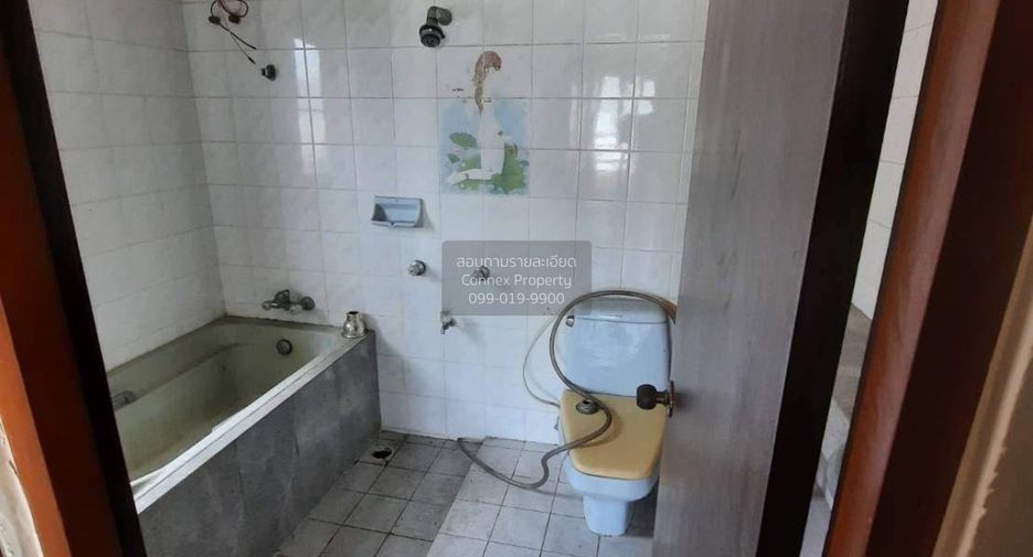 For sale 3 bedrooms house in Prawet, Bangkok