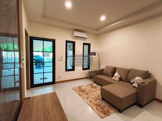 Casa adosada en venta de 2 habitaciones en Bang Khae, Bangkok