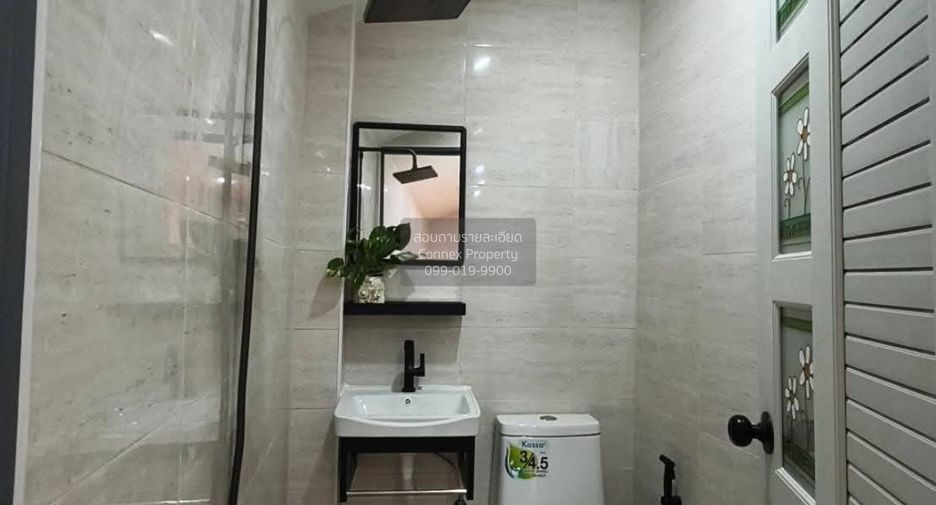 Casa adosada en venta de 2 habitaciones en Bang Khae, Bangkok