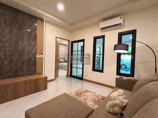 Casa adosada en venta de 2 habitaciones en Bang Khae, Bangkok