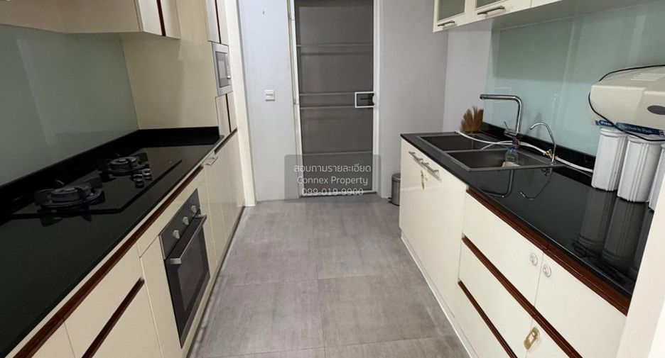 For sale 4 bedrooms house in Pak Kret, Nonthaburi