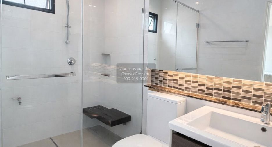 For sale 4 bedrooms house in Pak Kret, Nonthaburi