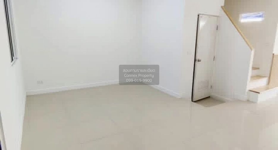 Casa adosada en venta de 3 habitaciones en Nong Khaem, Bangkok