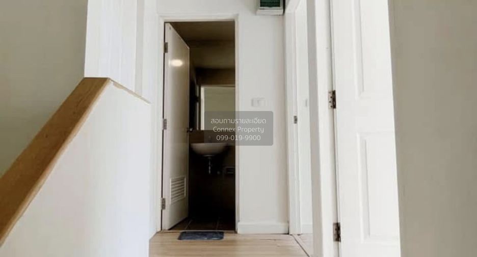 Casa adosada en venta de 3 habitaciones en Nong Khaem, Bangkok