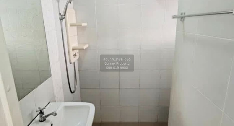 Casa adosada en venta de 3 habitaciones en Nong Khaem, Bangkok