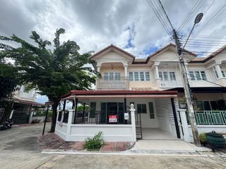 Casa en venta de 3 habitaciones en Bang Kruai, Nonthaburi