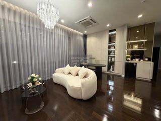 Casa en venta de 5 habitaciones en Bang Khae, Bangkok