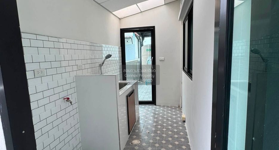 Casa en venta de 3 habitaciones en Bang Bo, Samut Prakan