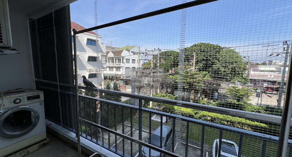 出售 1 卧室 公寓 在 Huai Khwang, 曼谷